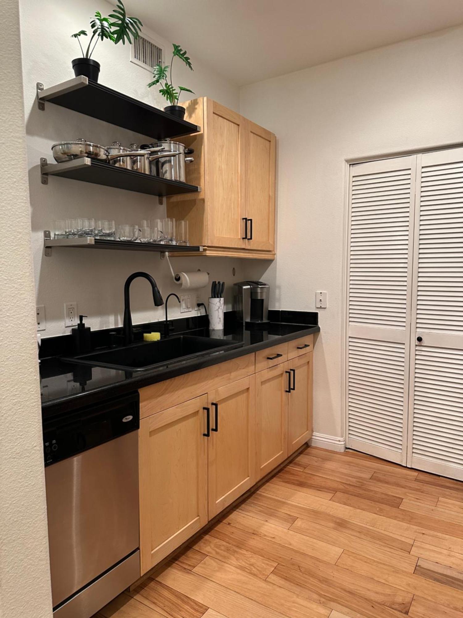 Irvine Gem Luxury Condo Near Irvine Business & Uci Hospital Экстерьер фото